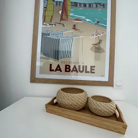 With Balcony - 2 Min And Aquabaule