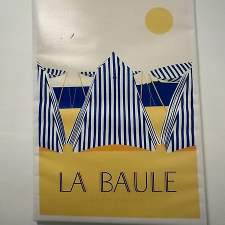 With Balcony - 2 Min And Aquabaule 公寓