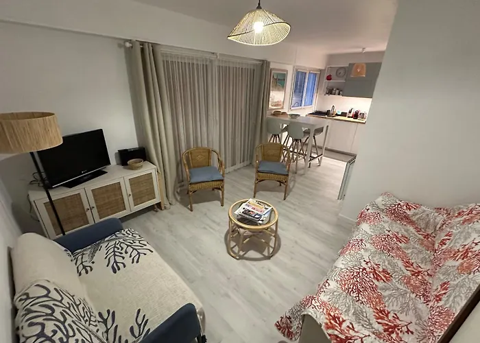 With Balcony - 2 Min And Aquabaule *